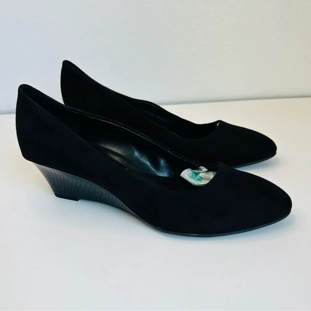 Bandolino Black Suede Wedges Shoes Size 7.5